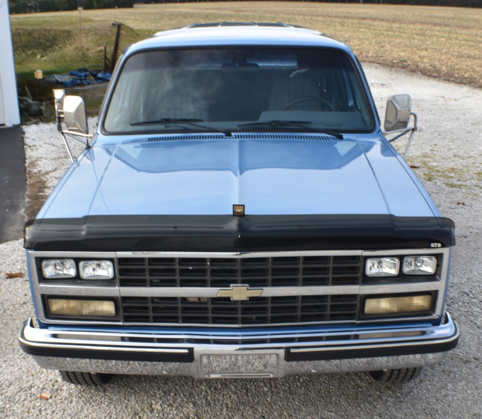 Chevrolet-Suburban-1989-SUV-2