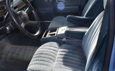 Chevrolet-Suburban-1989-SUV-22