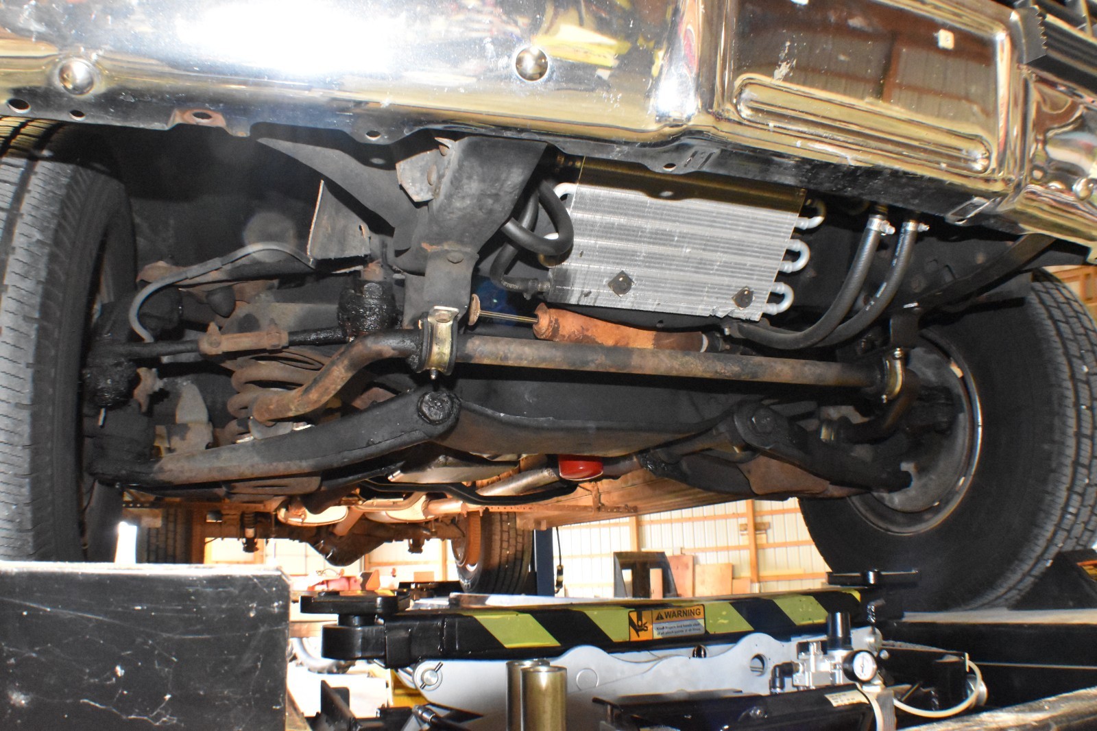 Chevrolet-Suburban-1989-SUV-31