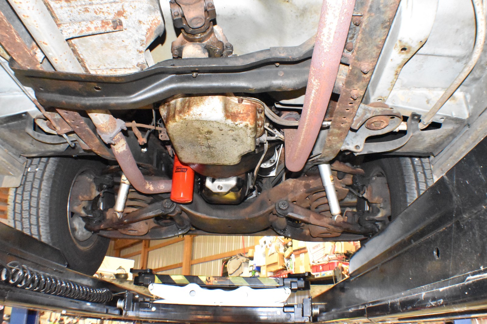 Chevrolet-Suburban-1989-SUV-33