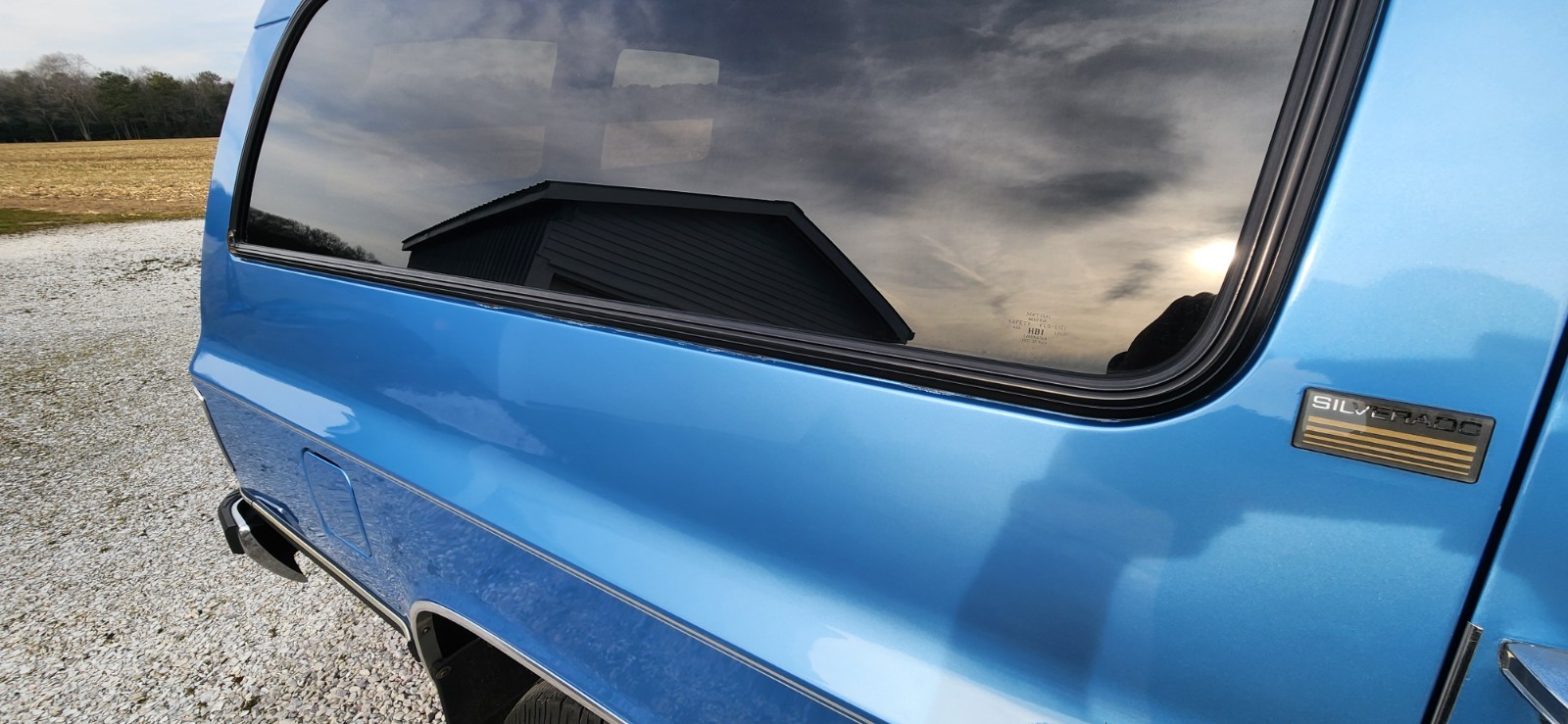 Chevrolet-Suburban-1989-SUV-37