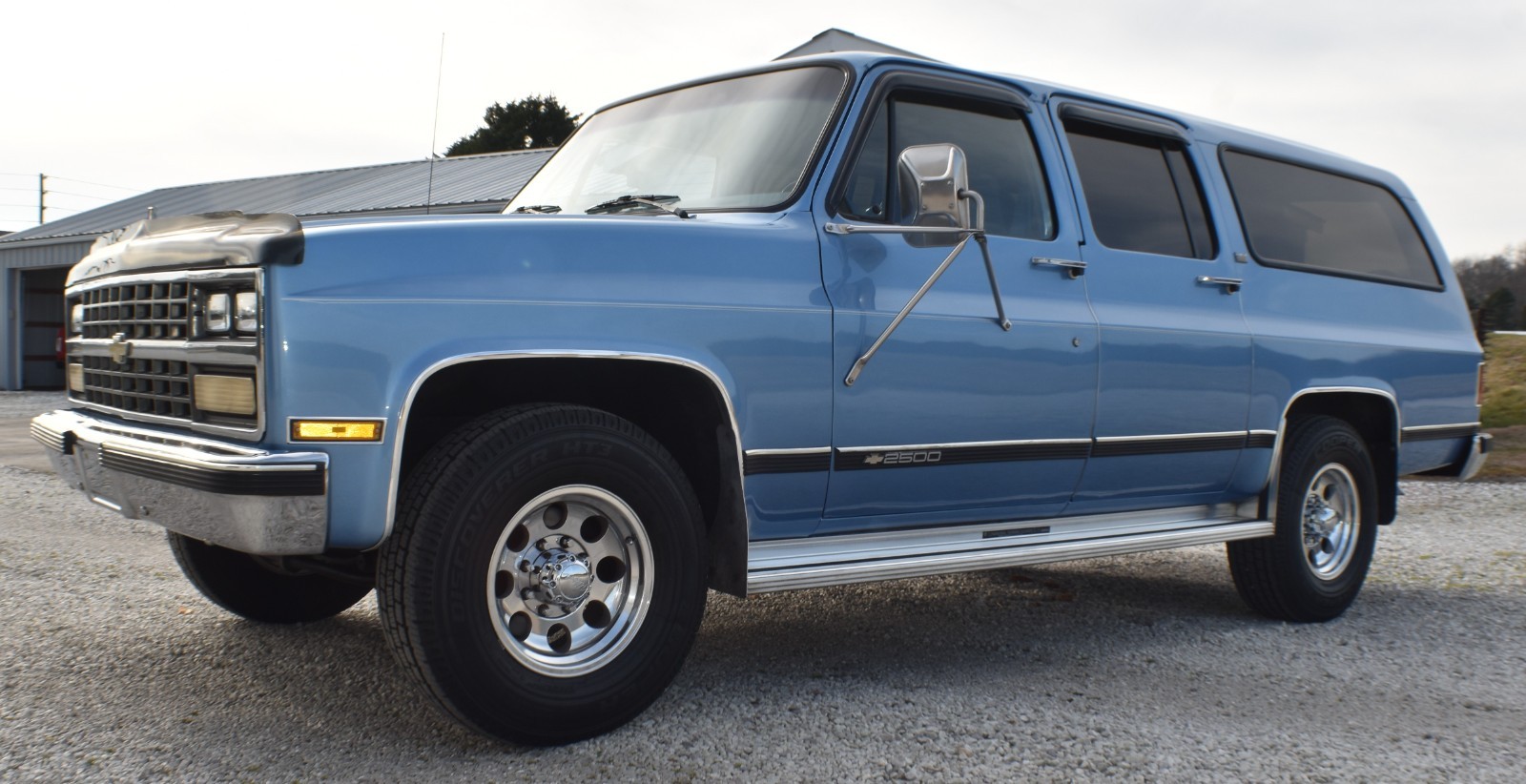 Chevrolet-Suburban-1989-SUV-5