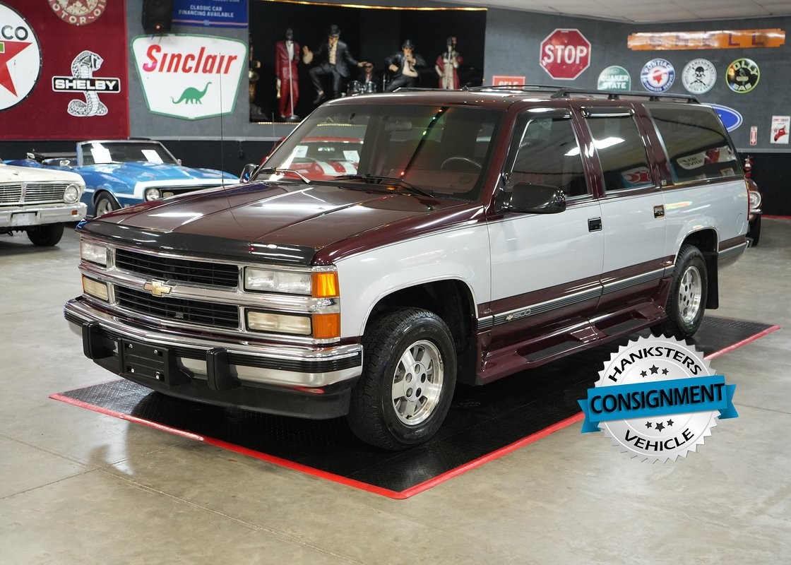 Chevrolet-Suburban-1994-SUV