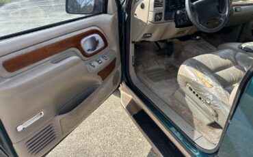 Chevrolet-Tahoe-1996-12