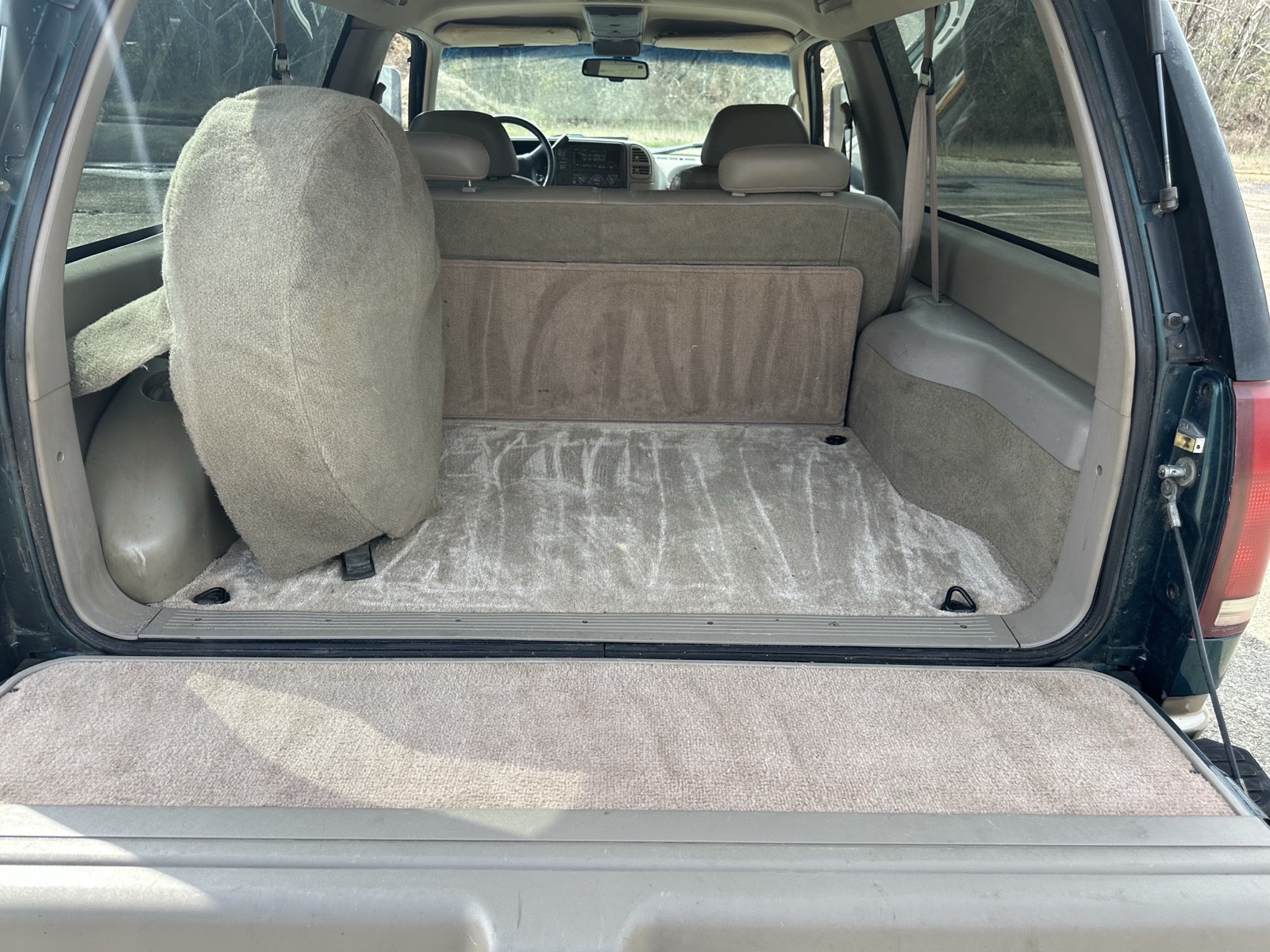 Chevrolet-Tahoe-1996-18