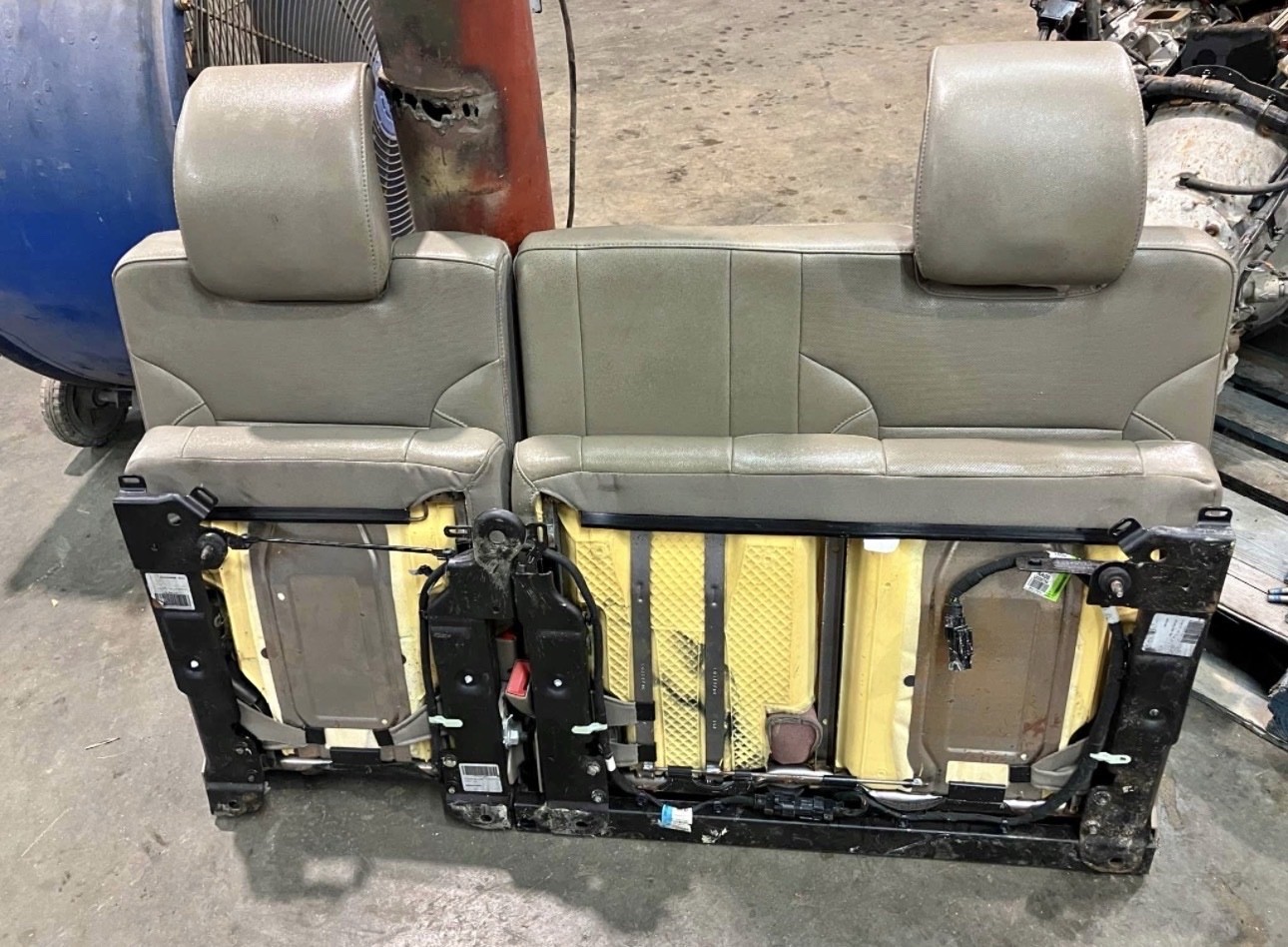 Chevrolet-Tahoe-1996-25