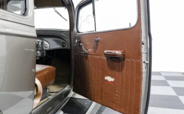 Chevrolet-Tudor-1934-Sedan-14