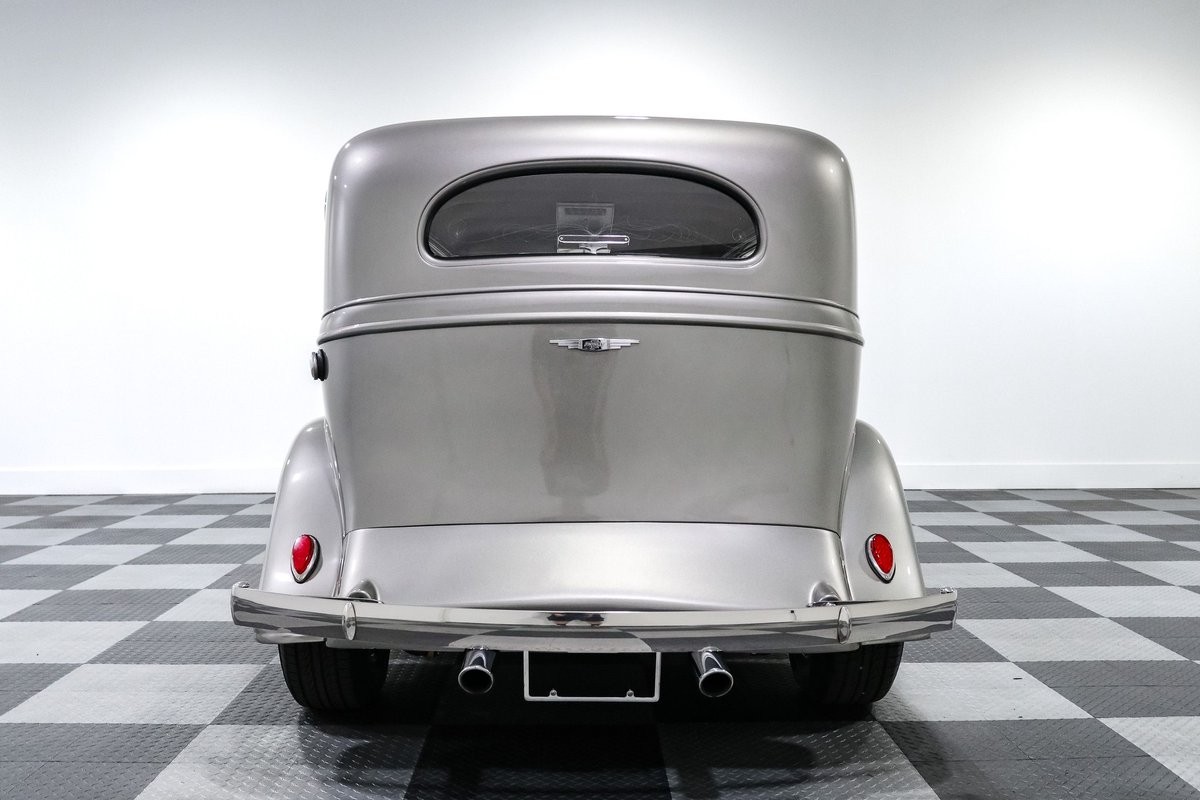 Chevrolet-Tudor-1934-Sedan-5