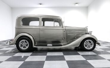 Chevrolet-Tudor-1934-Sedan-7
