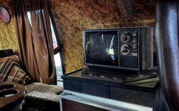 Chevrolet-Van-1979-14