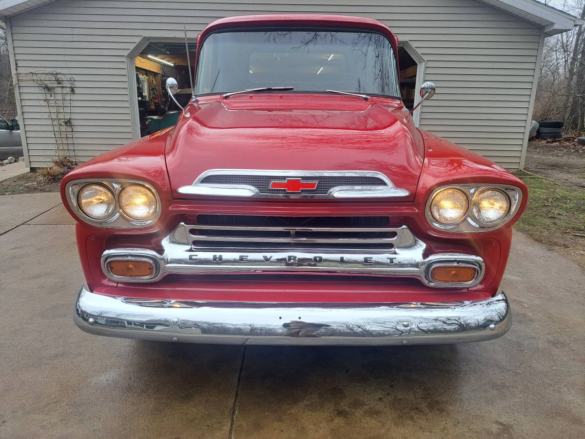 Chevrolet-apache-10-1959-14
