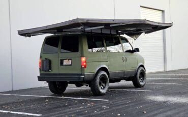 Chevrolet-astro-1995-green-12