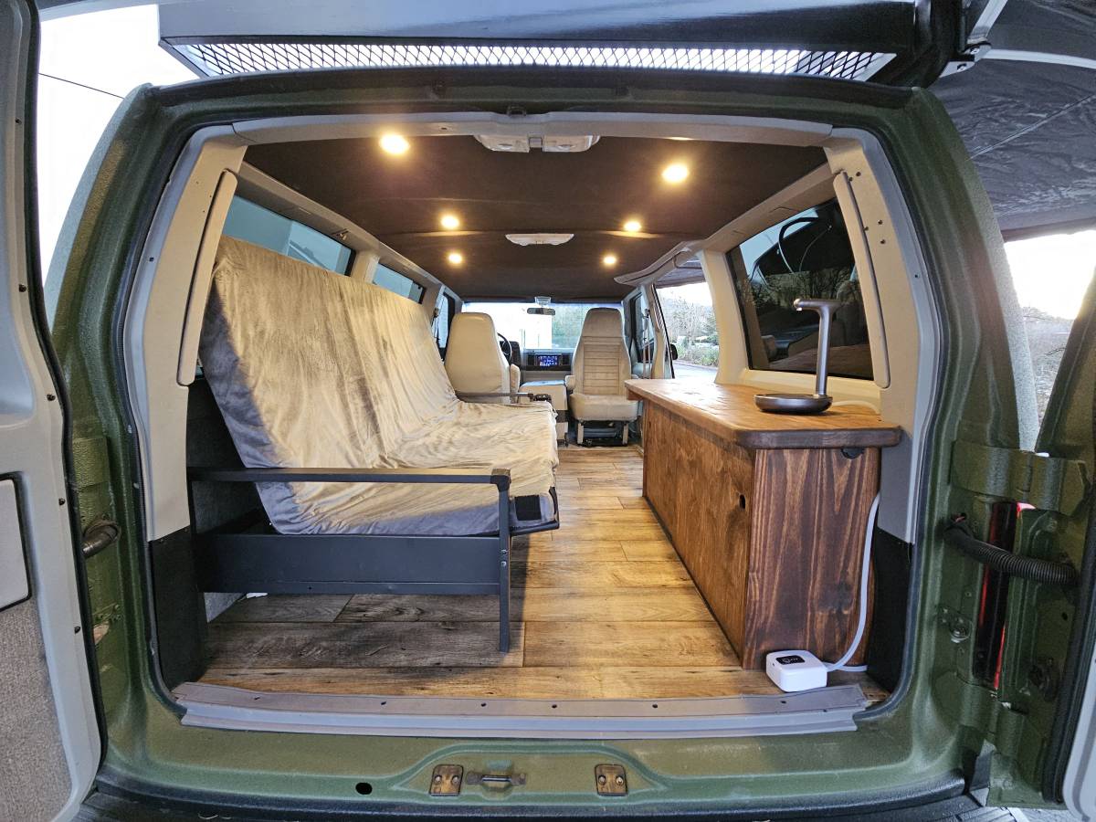 Chevrolet-astro-1995-green-16