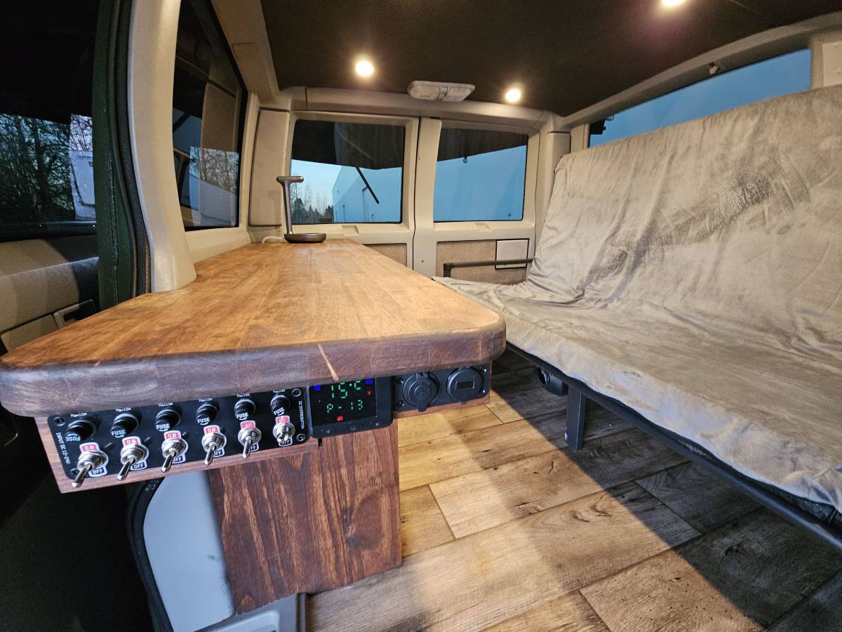 Chevrolet-astro-1995-green-19