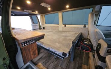 Chevrolet-astro-1995-green-20