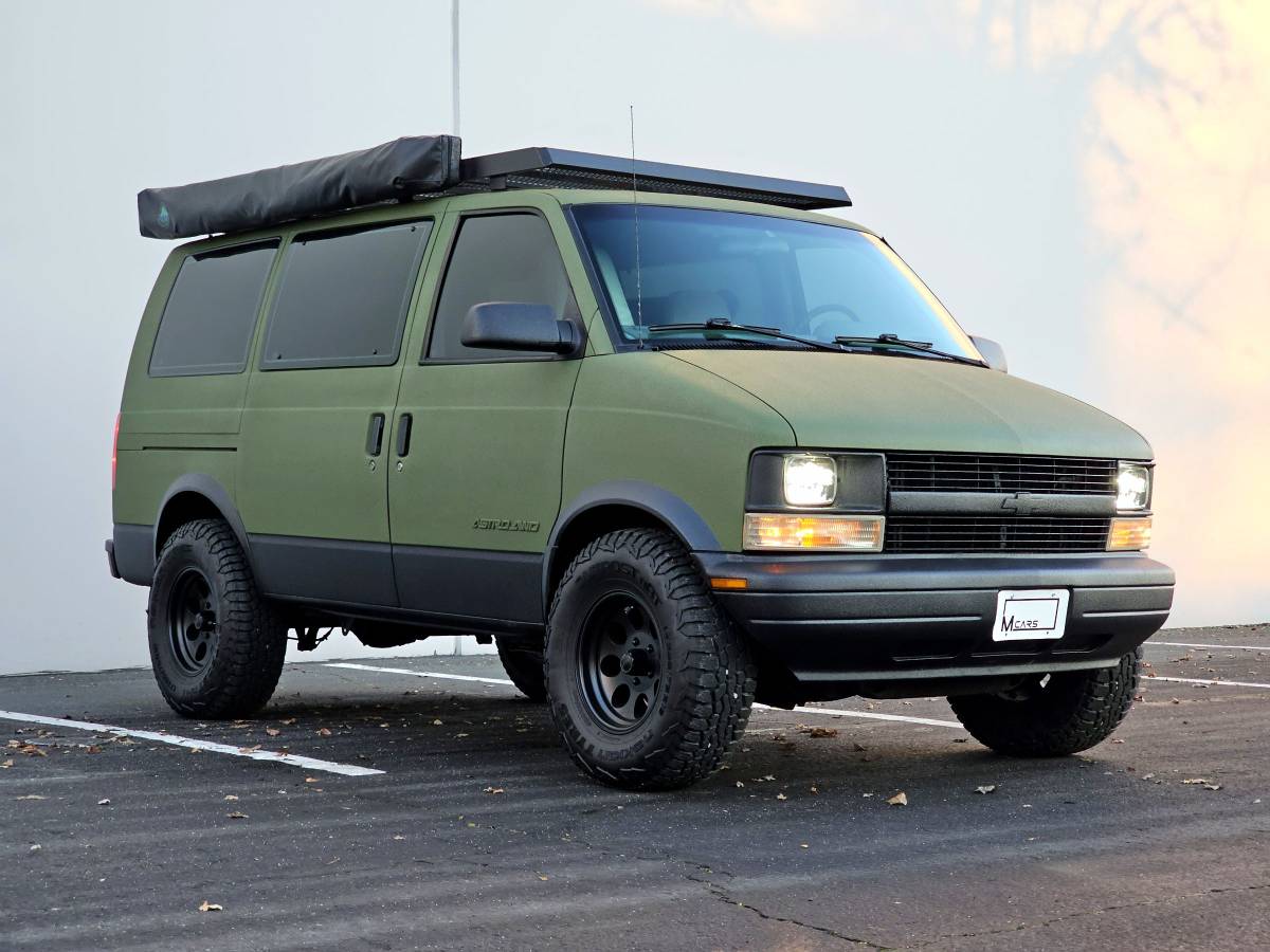 Chevrolet-astro-1995-green-7