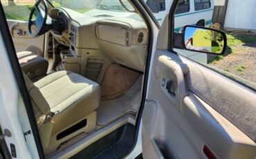 Chevrolet-astro-passenger-1996-white-10