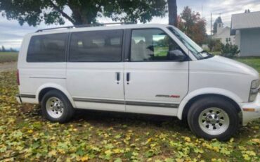 Chevrolet-astro-passenger-1996-white