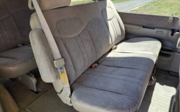 Chevrolet-astro-passenger-1996-white-2