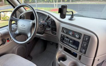 Chevrolet-astro-van-1996-purple-18