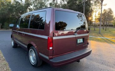 Chevrolet-astro-van-1996-purple-2