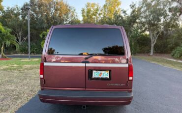 Chevrolet-astro-van-1996-purple-3