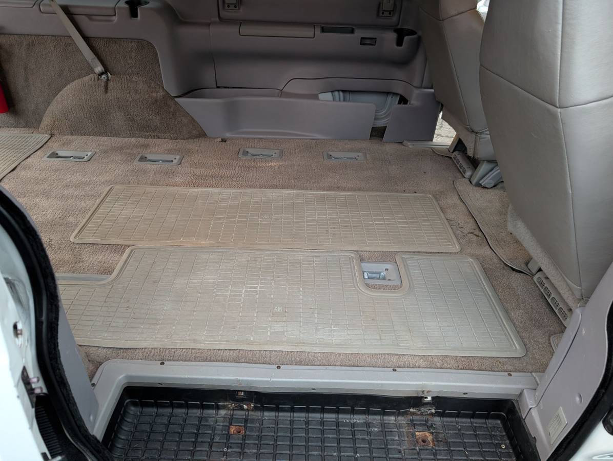 Chevrolet-astro-van-1996-white-13