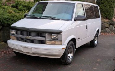 Chevrolet-astro-van-1996-white