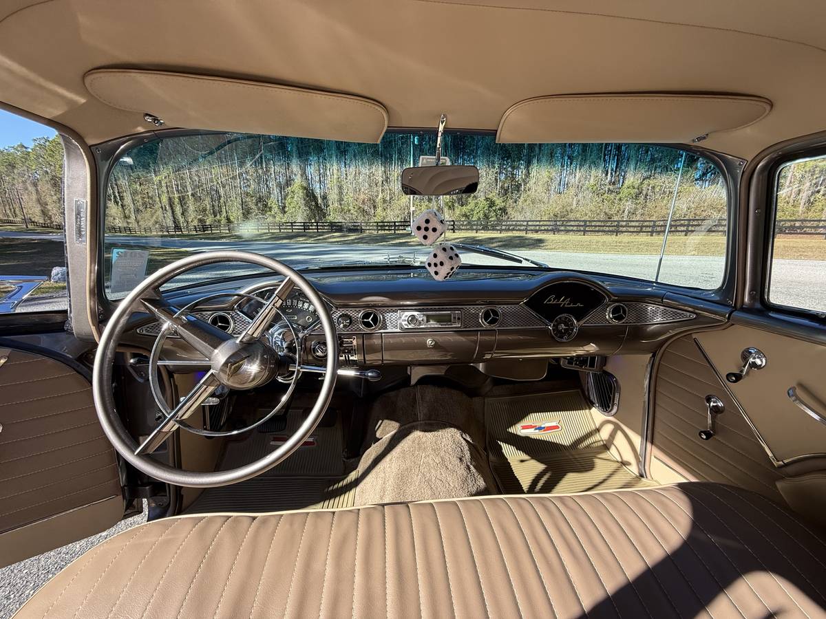 Chevrolet-bel-air-1955-custom-7