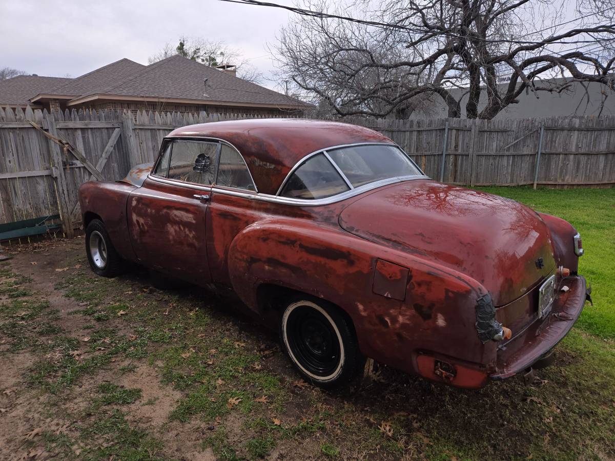 Chevrolet-bel-air-deluxe-1952-custom-1