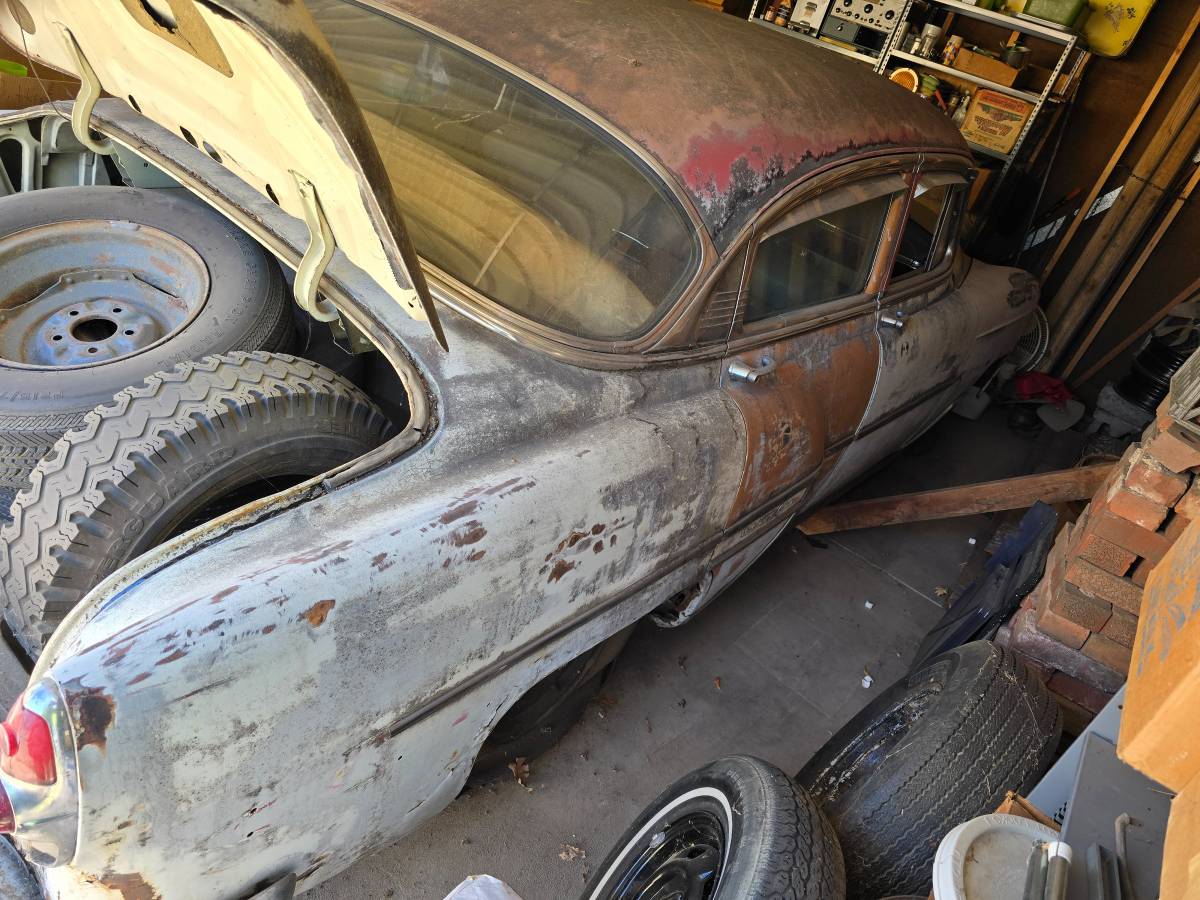 Chevrolet-belair-1953-grey-10