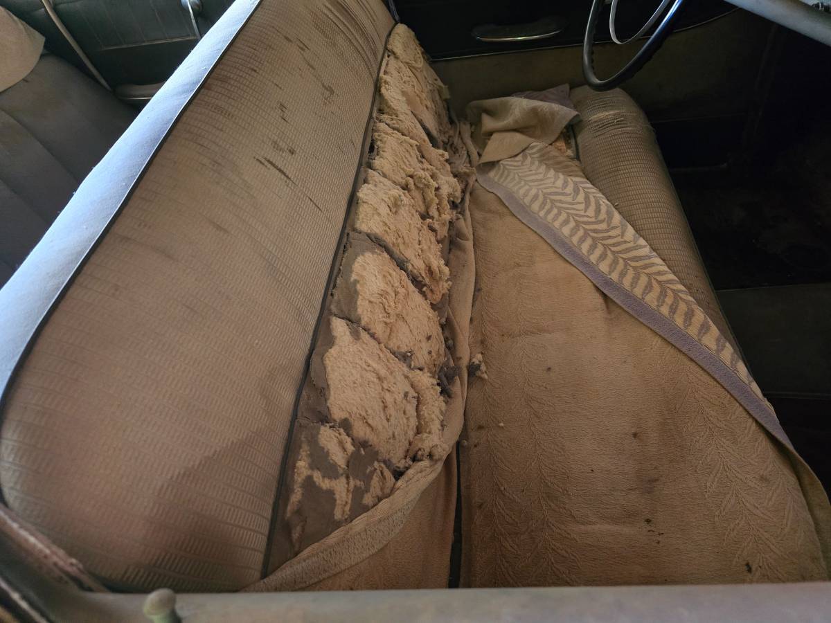 Chevrolet-belair-1953-grey-12