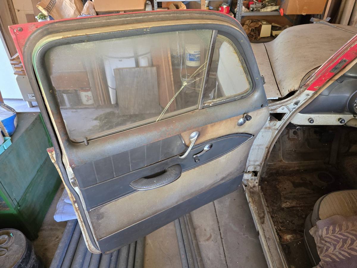 Chevrolet-belair-1953-grey-14