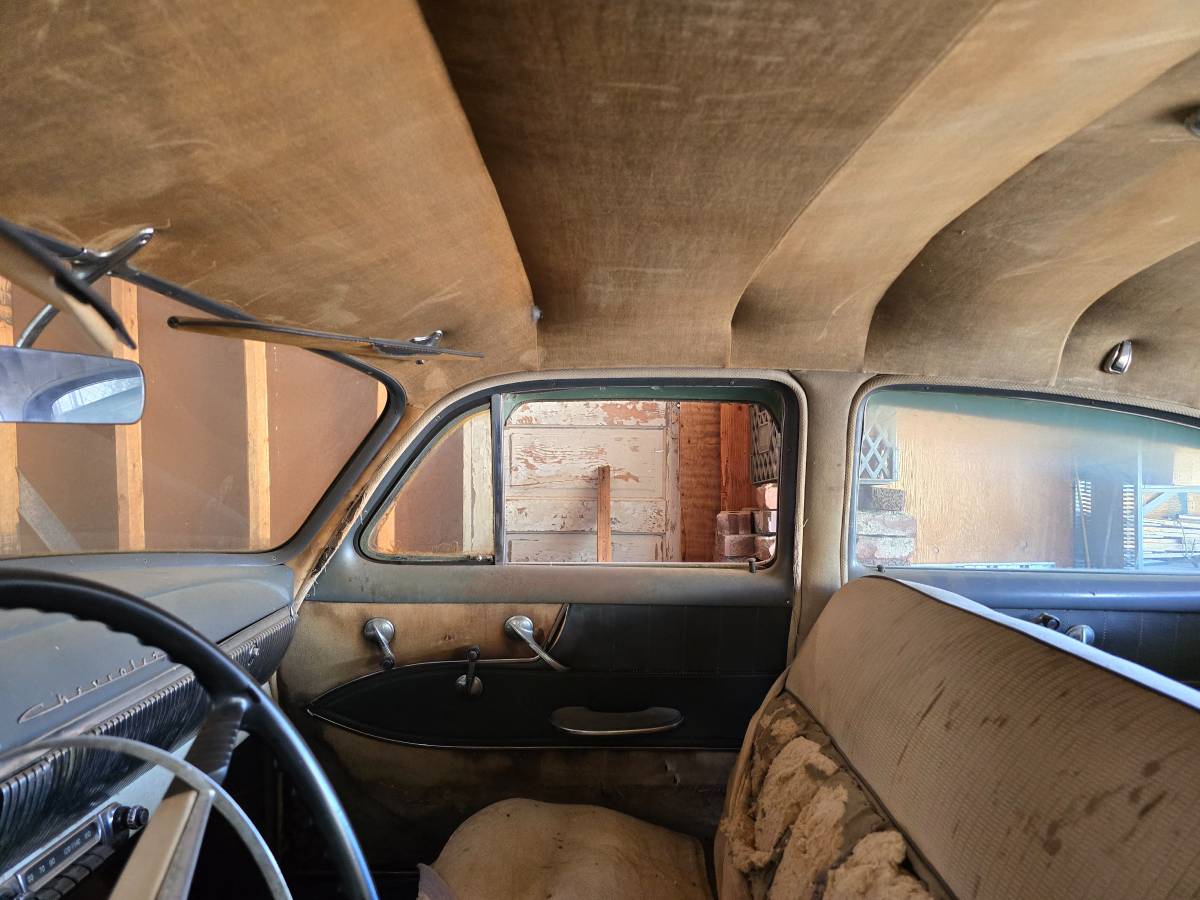 Chevrolet-belair-1953-grey-18