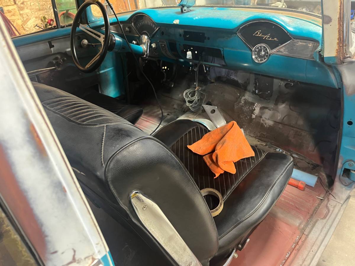 Chevrolet-belair-1956-2