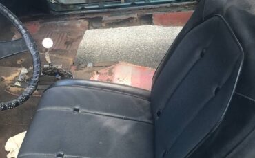 Chevrolet-biscayne-1962-green-10