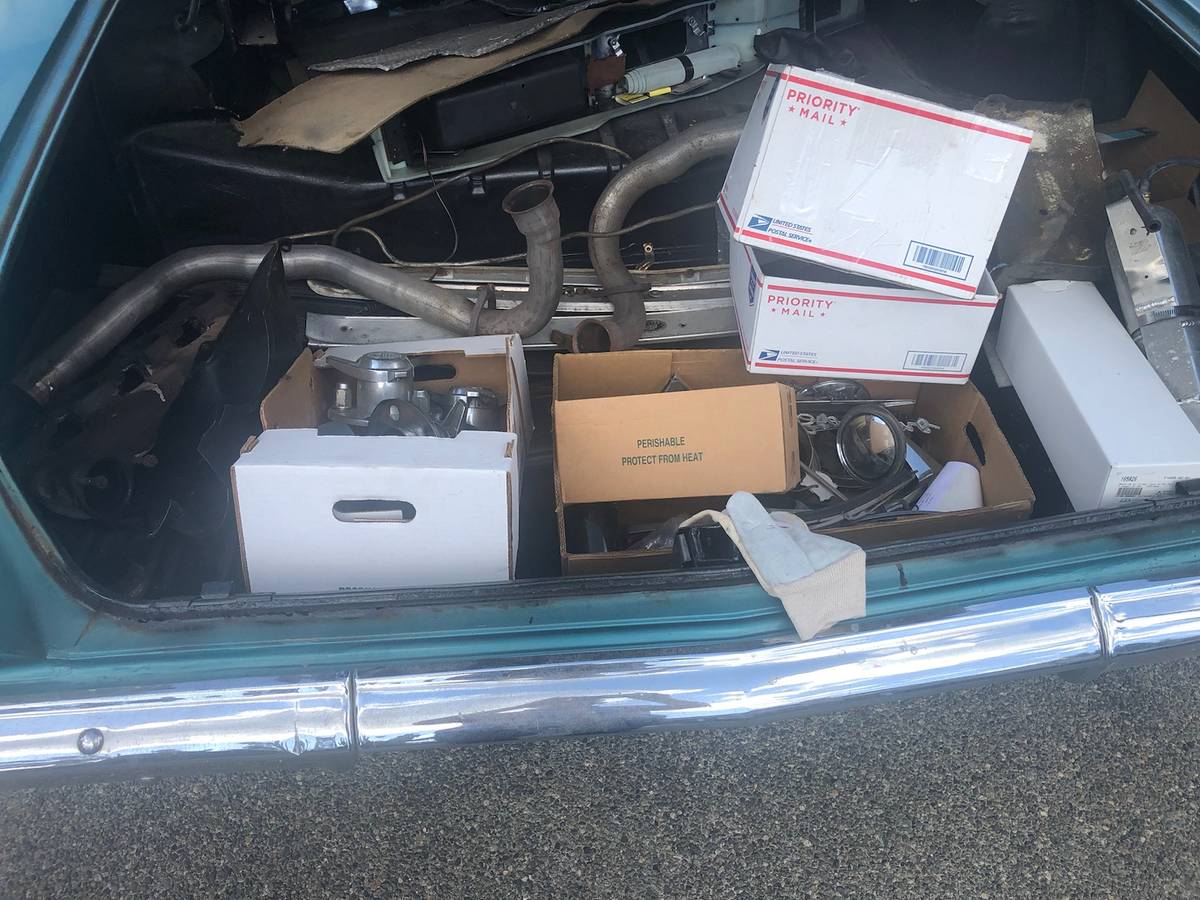 Chevrolet-biscayne-1962-green-2