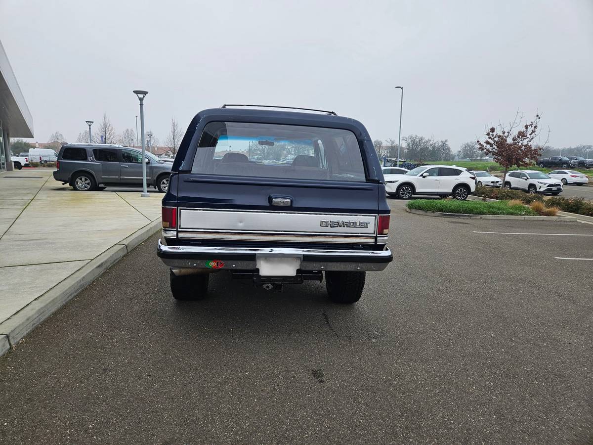 Chevrolet-blazer-1987-blue-1