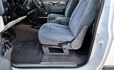 Chevrolet-blazer-1989-white-1