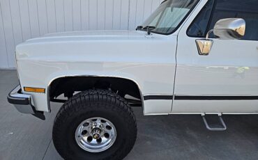 Chevrolet-blazer-1989-white-12