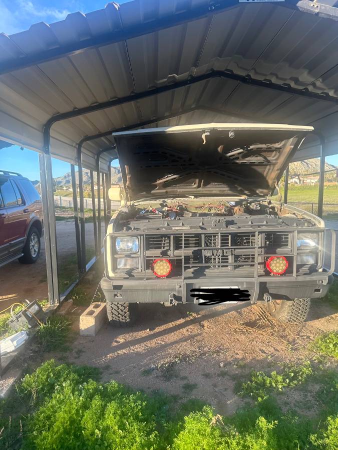 Chevrolet-blazer-cucv-diesel-1986-brown-1