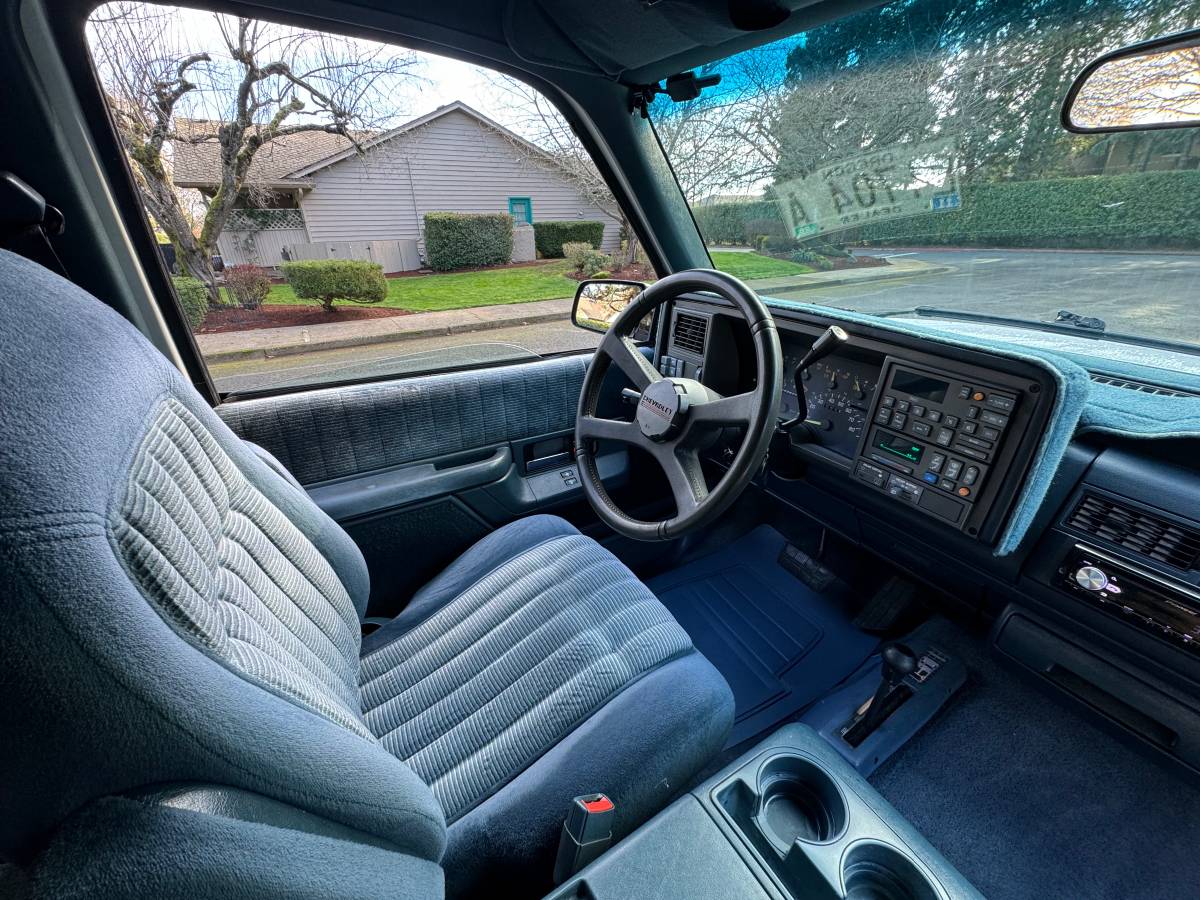 Chevrolet-blazer-k15-1992-white-18