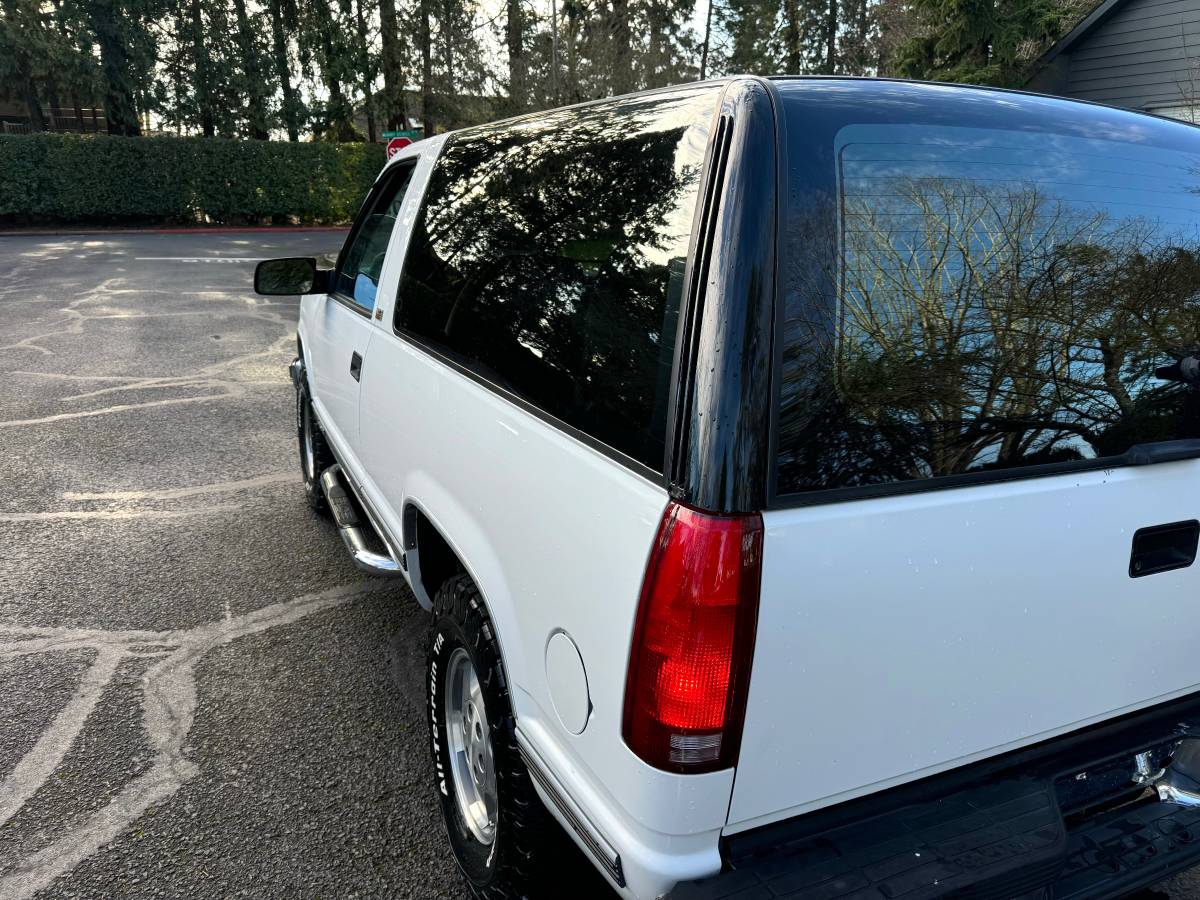 Chevrolet-blazer-k15-1992-white-8