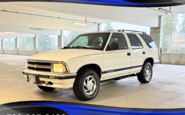 Chevrolet-blazer-lt-116k-miles-1996-white-1