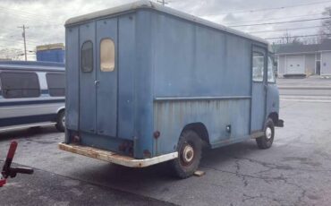 Chevrolet-boyertown-merchandizer-diesel-1958-blue-1