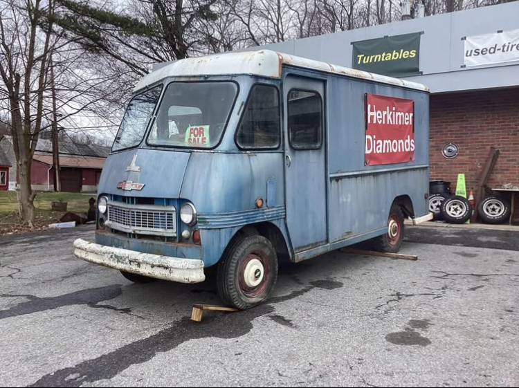 Chevrolet-boyertown-merchandizer-diesel-1958-blue-6
