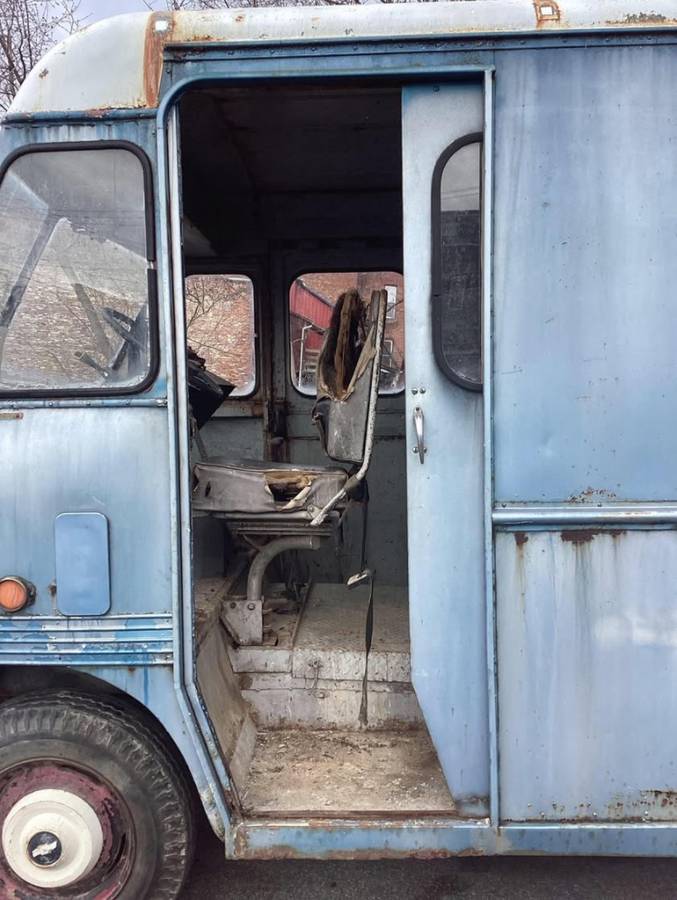 Chevrolet-boyertown-merchandizer-diesel-1958-blue-8