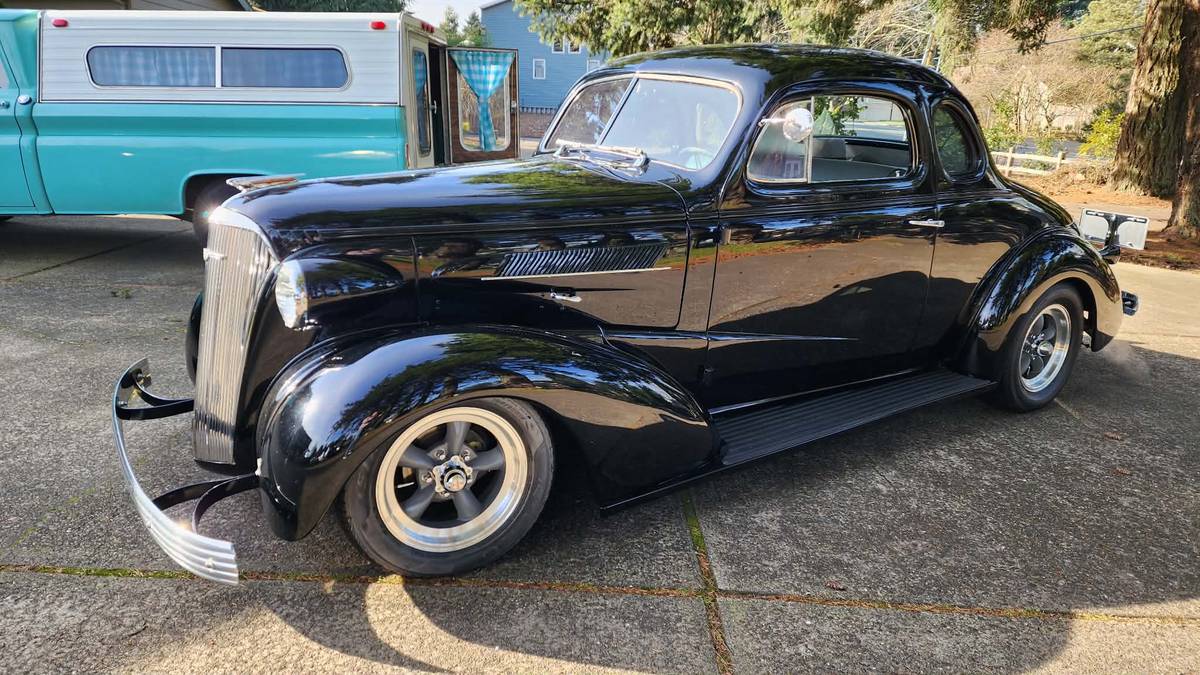 Chevrolet-business-coupe-1937-black-5