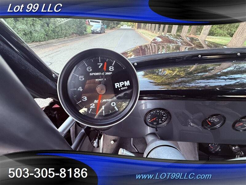 Chevrolet-bussiness-coupe-art-m-1951-purple-8