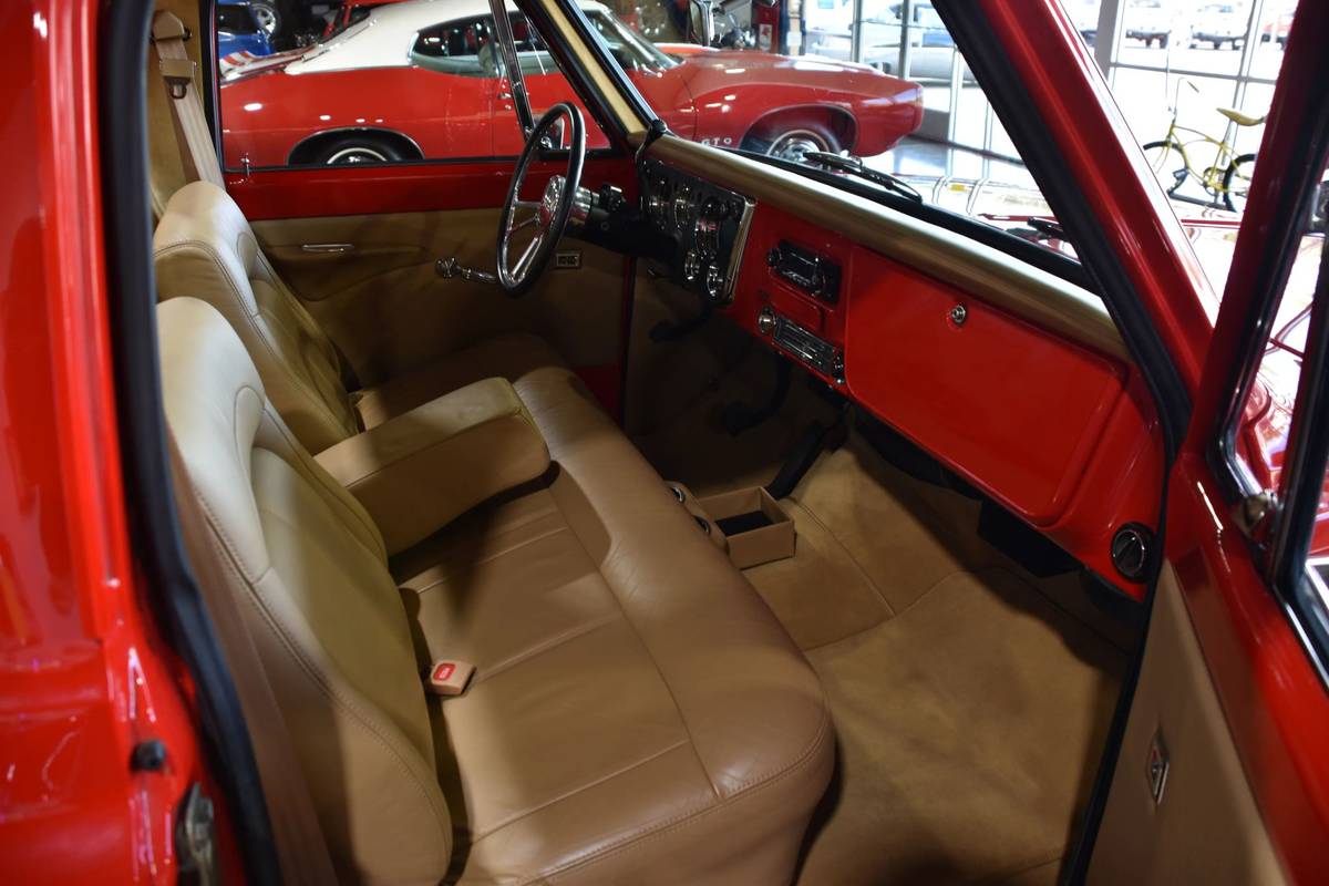 Chevrolet-c-10-1968-red-13